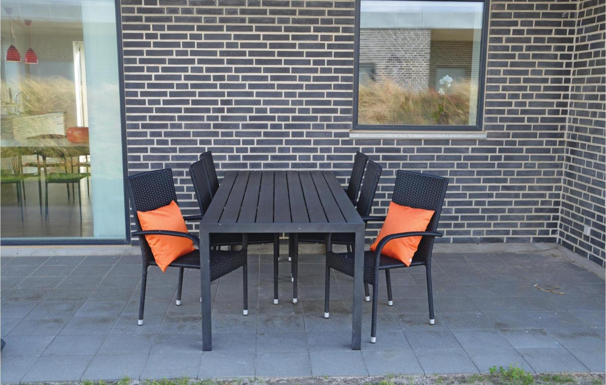 Gorgeous Home In Ringkobing With House A Panoramic View Sondervig Bagian luar foto