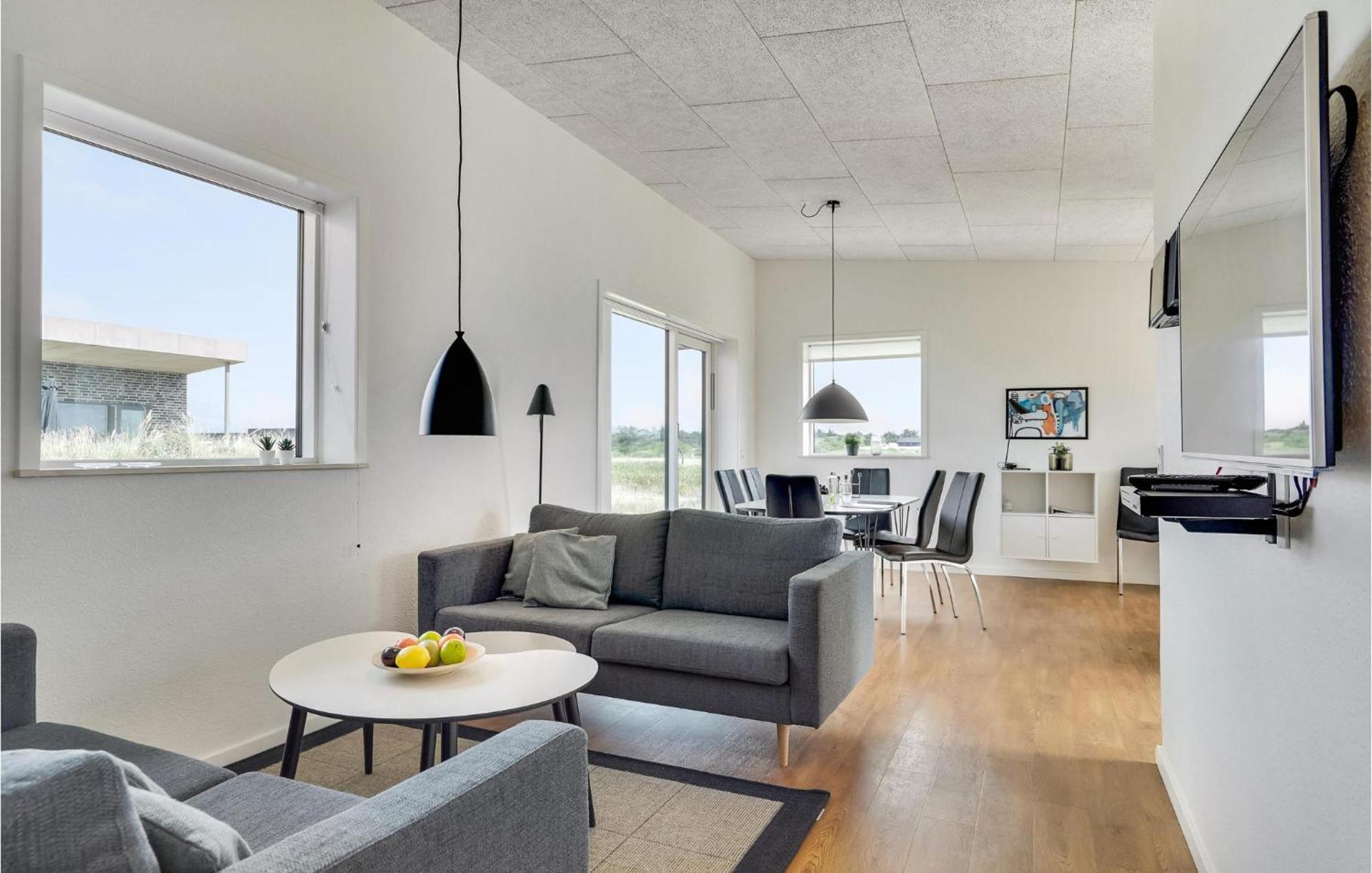 Gorgeous Home In Ringkobing With House A Panoramic View Sondervig Bagian luar foto