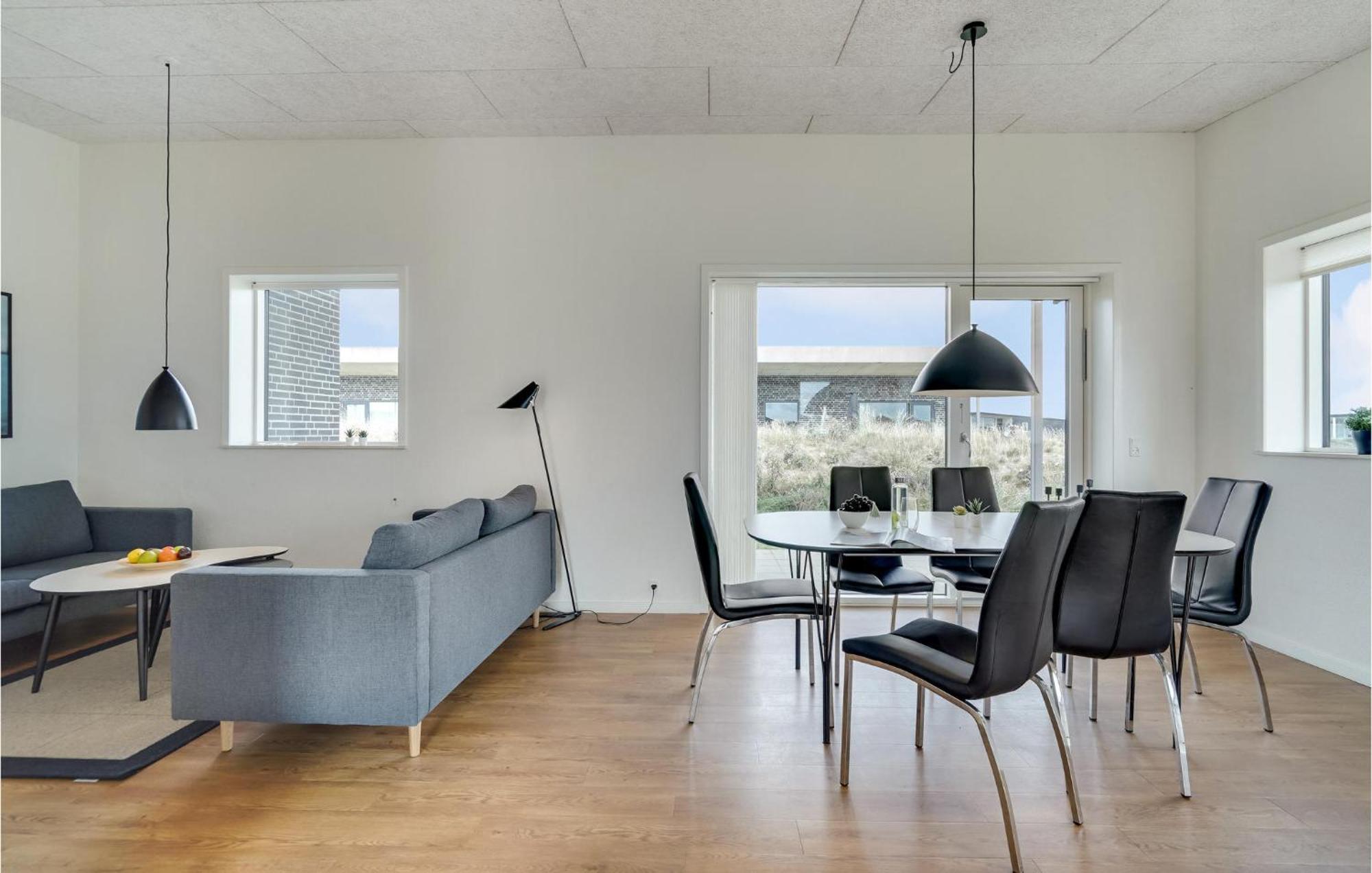 Gorgeous Home In Ringkobing With House A Panoramic View Sondervig Bagian luar foto